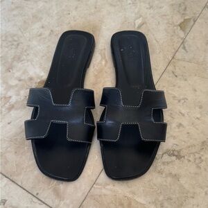 Black Leather Slide Sandals Hermes oran